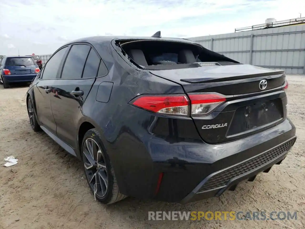 3 Photograph of a damaged car 5YFS4RCE0LP017271 TOYOTA COROLLA 2020