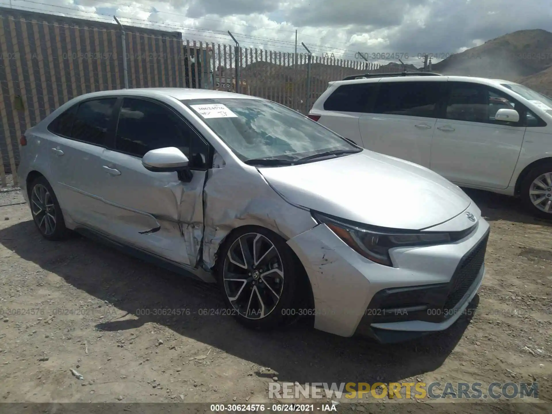 1 Photograph of a damaged car 5YFS4RCE0LP018498 TOYOTA COROLLA 2020