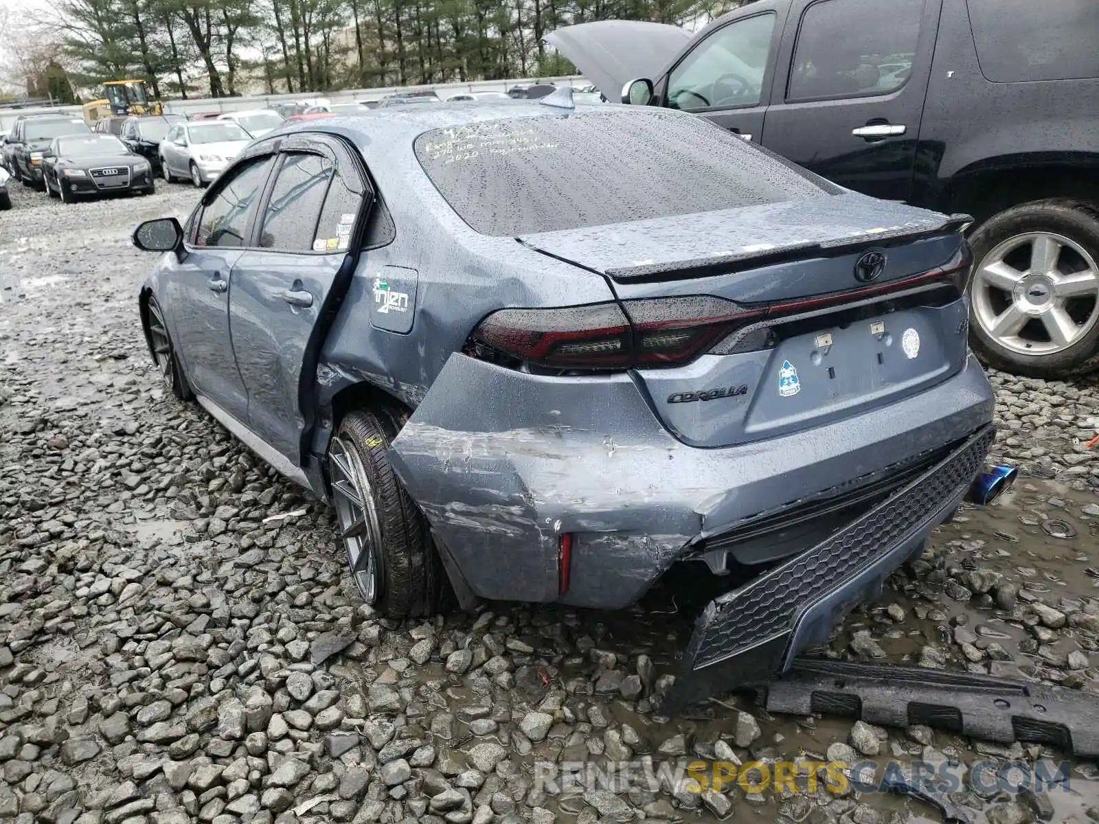 3 Photograph of a damaged car 5YFS4RCE0LP018727 TOYOTA COROLLA 2020