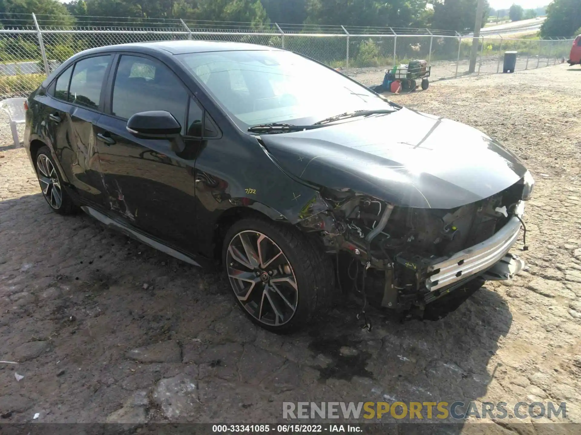 1 Photograph of a damaged car 5YFS4RCE0LP022437 TOYOTA COROLLA 2020