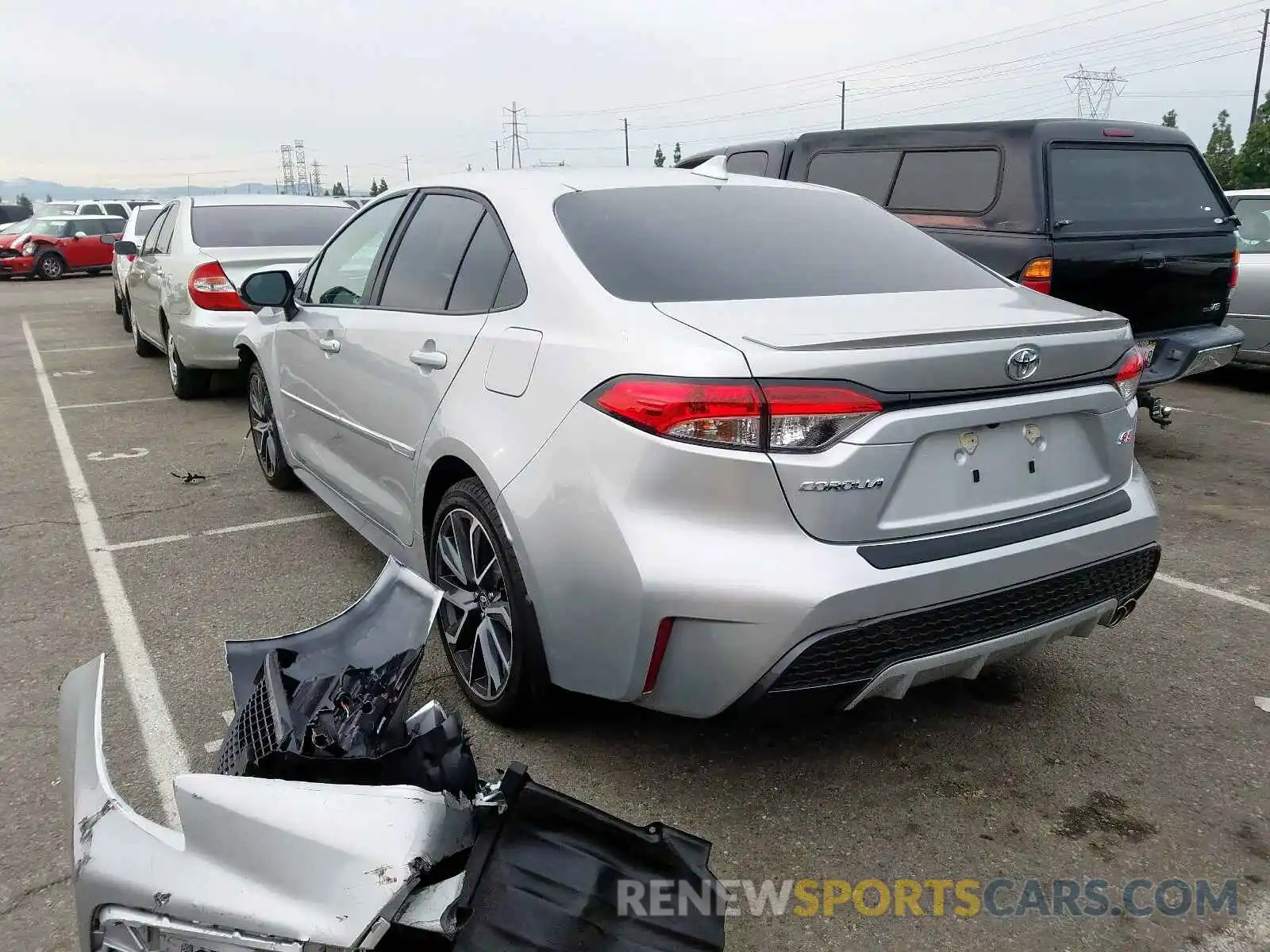 3 Photograph of a damaged car 5YFS4RCE0LP022759 TOYOTA COROLLA 2020