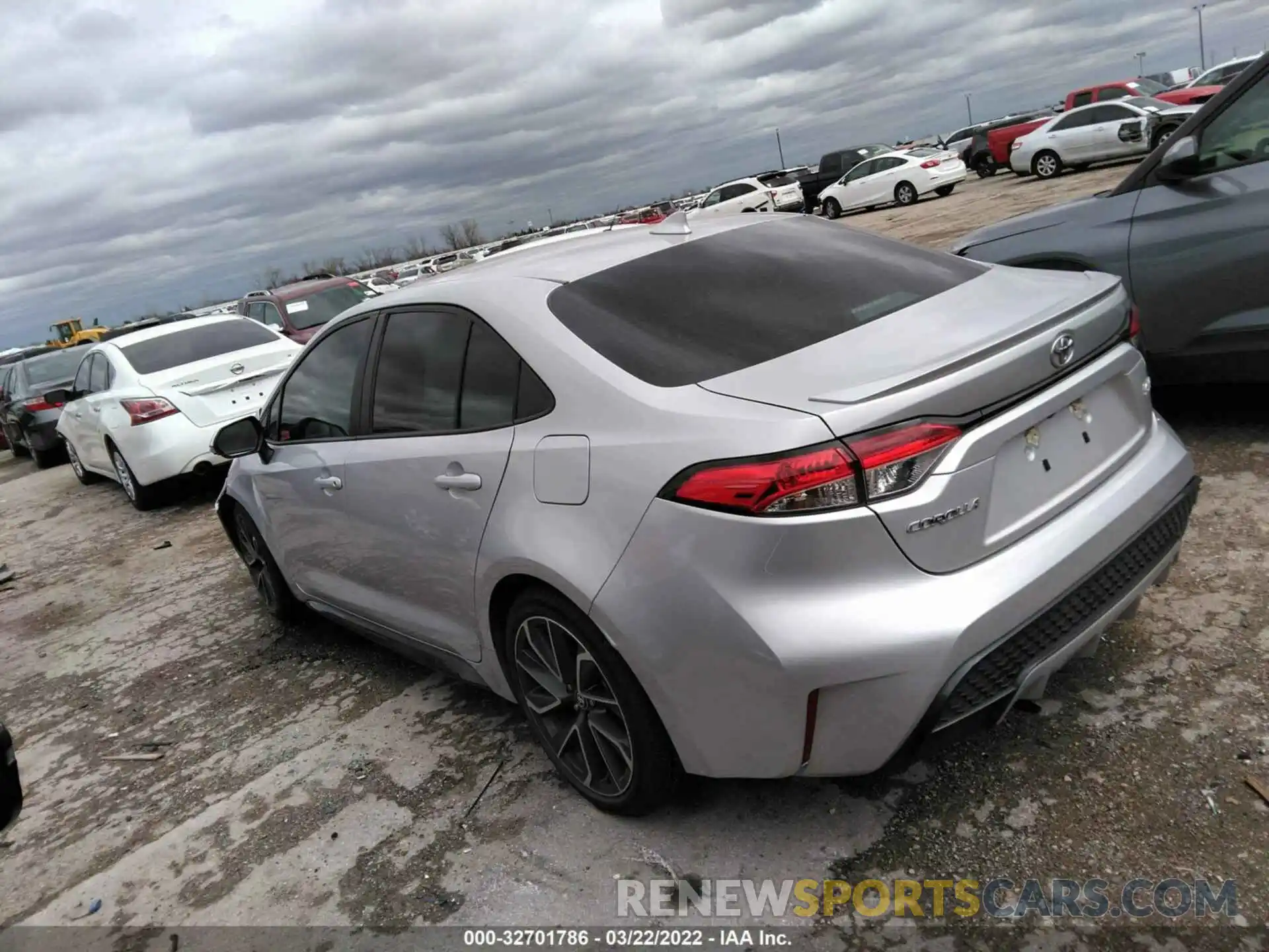 3 Photograph of a damaged car 5YFS4RCE0LP023474 TOYOTA COROLLA 2020