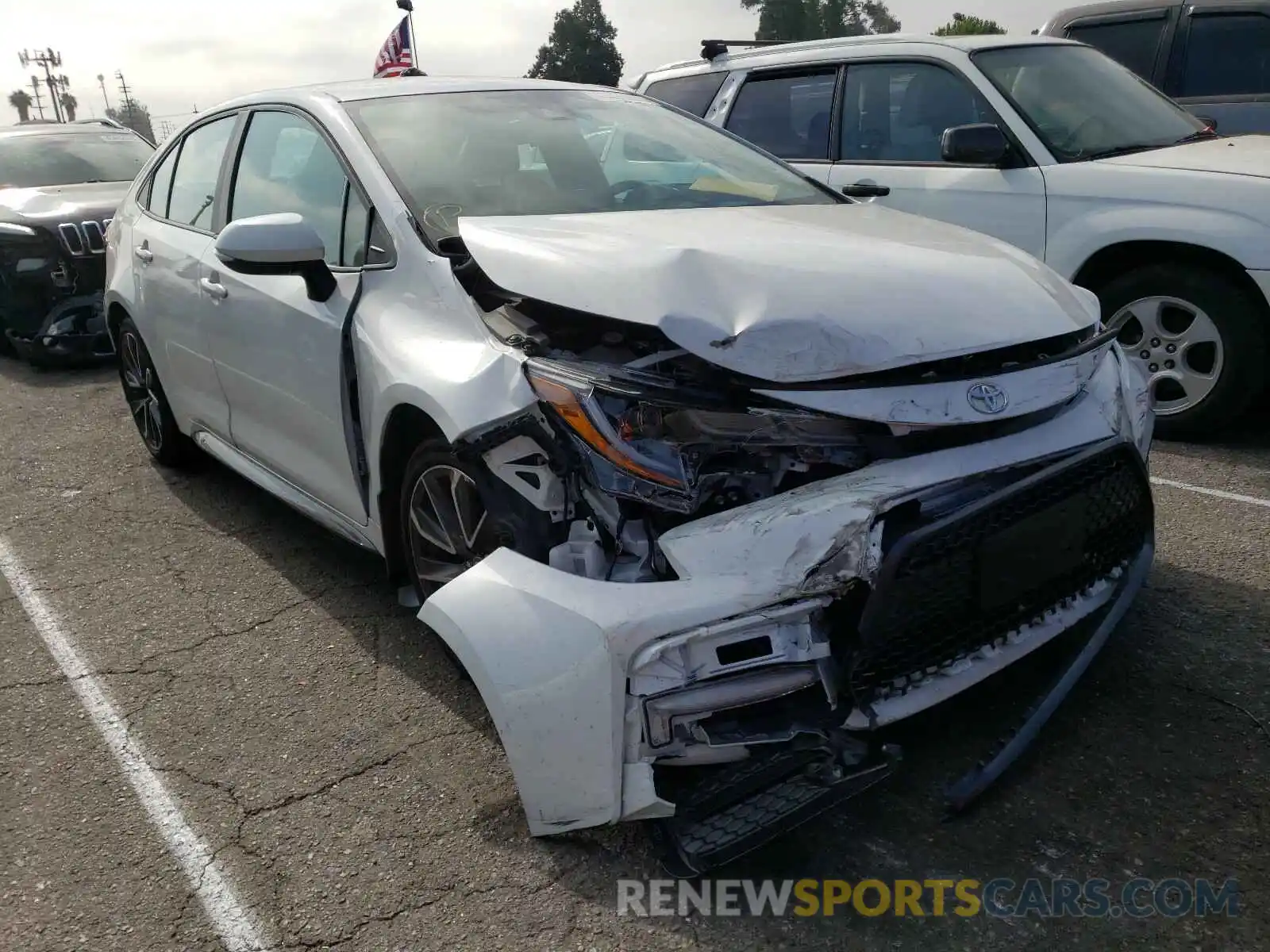 1 Photograph of a damaged car 5YFS4RCE0LP025452 TOYOTA COROLLA 2020