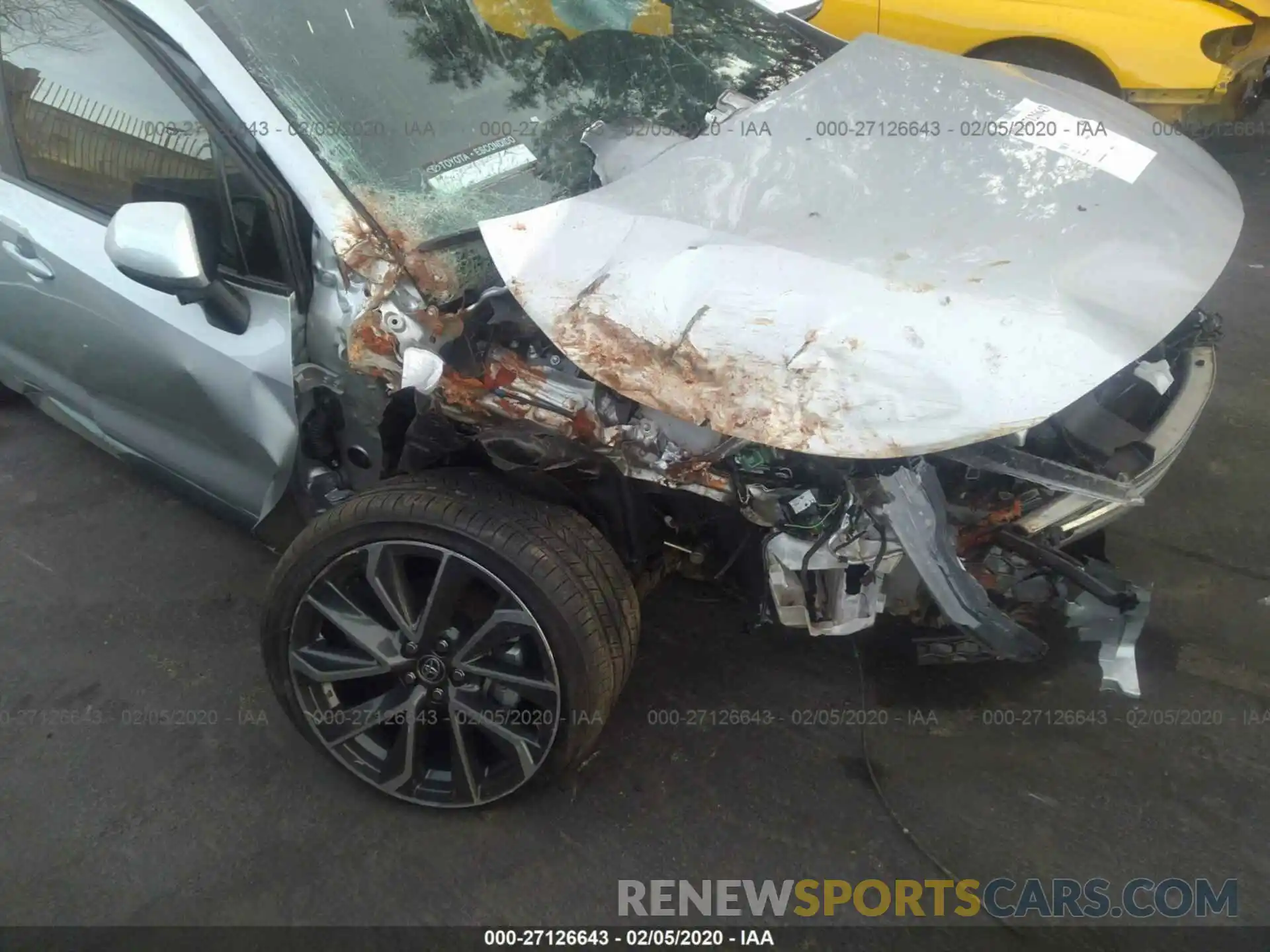 6 Photograph of a damaged car 5YFS4RCE0LP026178 TOYOTA COROLLA 2020