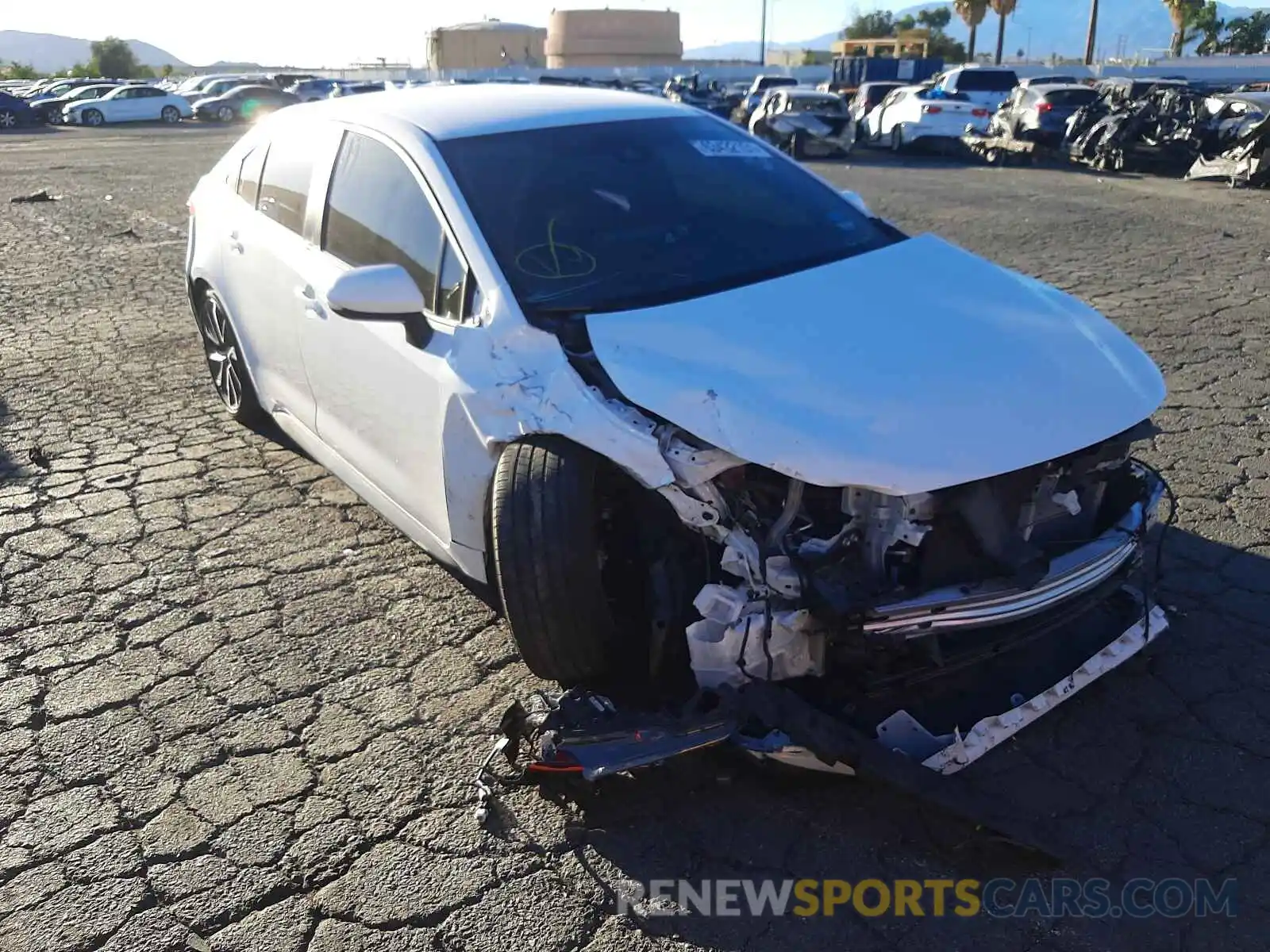 1 Photograph of a damaged car 5YFS4RCE0LP029548 TOYOTA COROLLA 2020