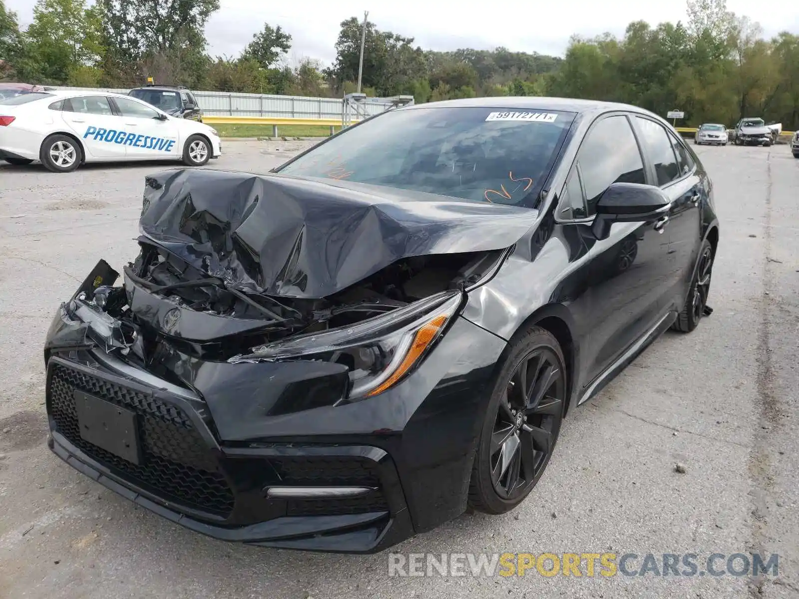 2 Photograph of a damaged car 5YFS4RCE0LP030148 TOYOTA COROLLA 2020