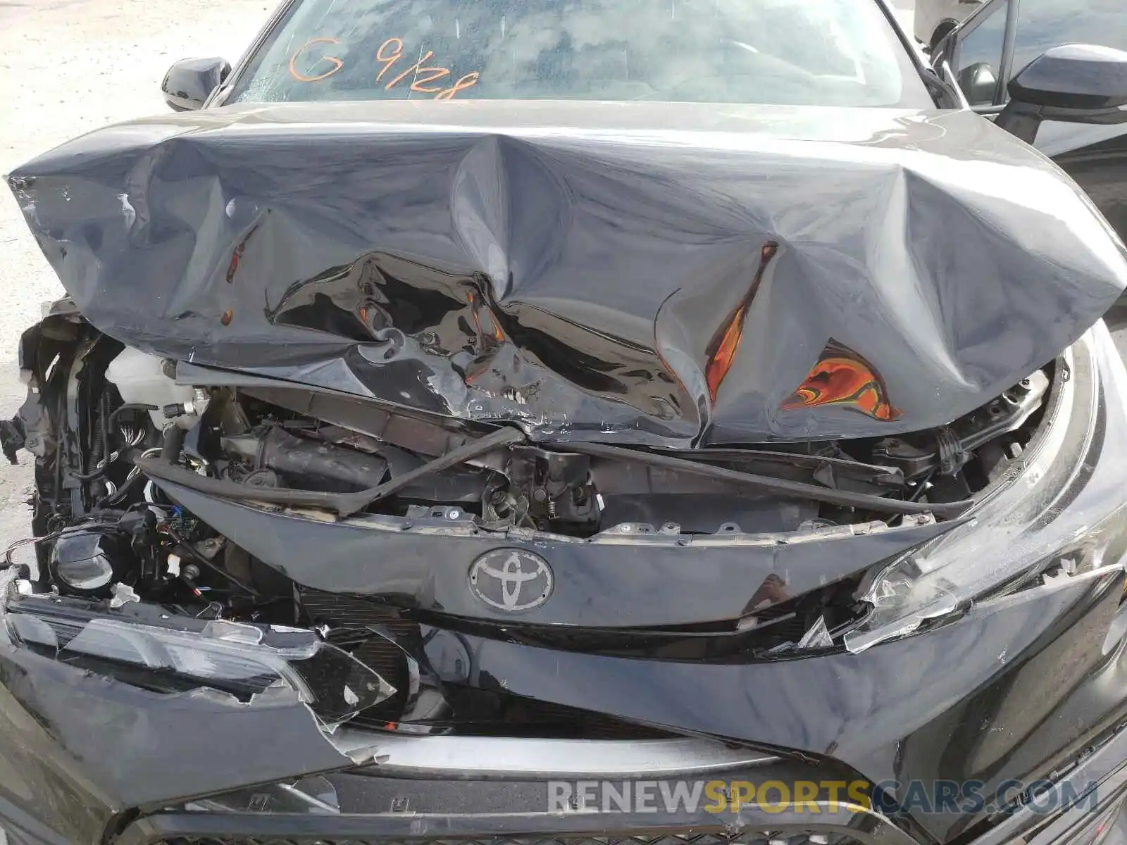 7 Photograph of a damaged car 5YFS4RCE0LP030148 TOYOTA COROLLA 2020