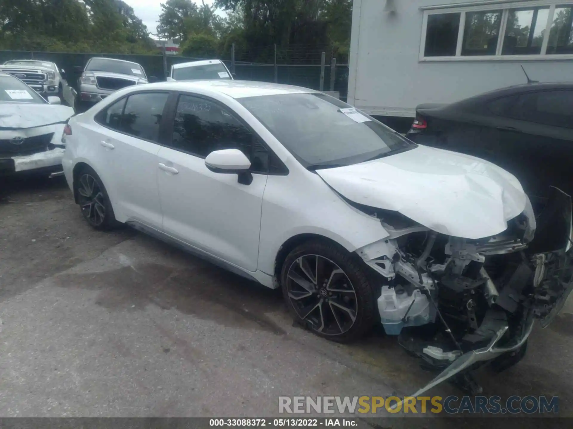 1 Photograph of a damaged car 5YFS4RCE0LP031980 TOYOTA COROLLA 2020