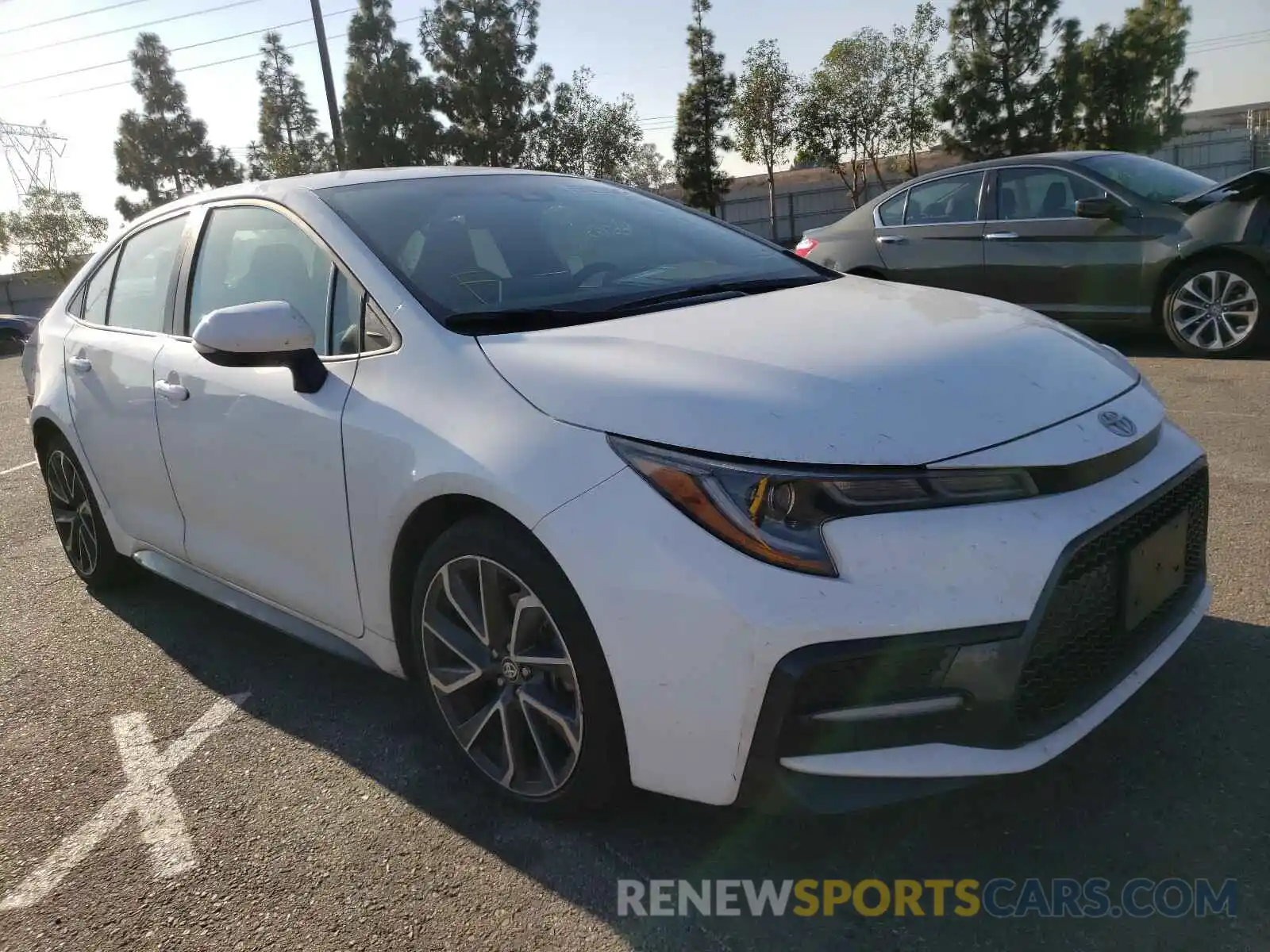 1 Photograph of a damaged car 5YFS4RCE0LP033874 TOYOTA COROLLA 2020