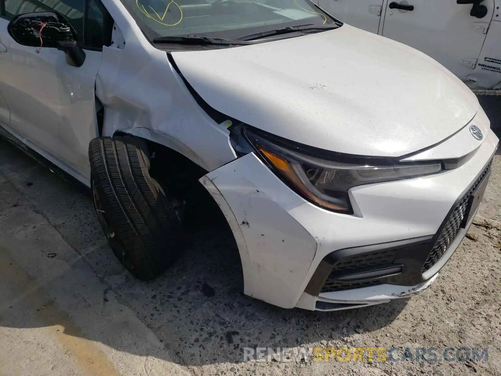 9 Photograph of a damaged car 5YFS4RCE0LP034412 TOYOTA COROLLA 2020