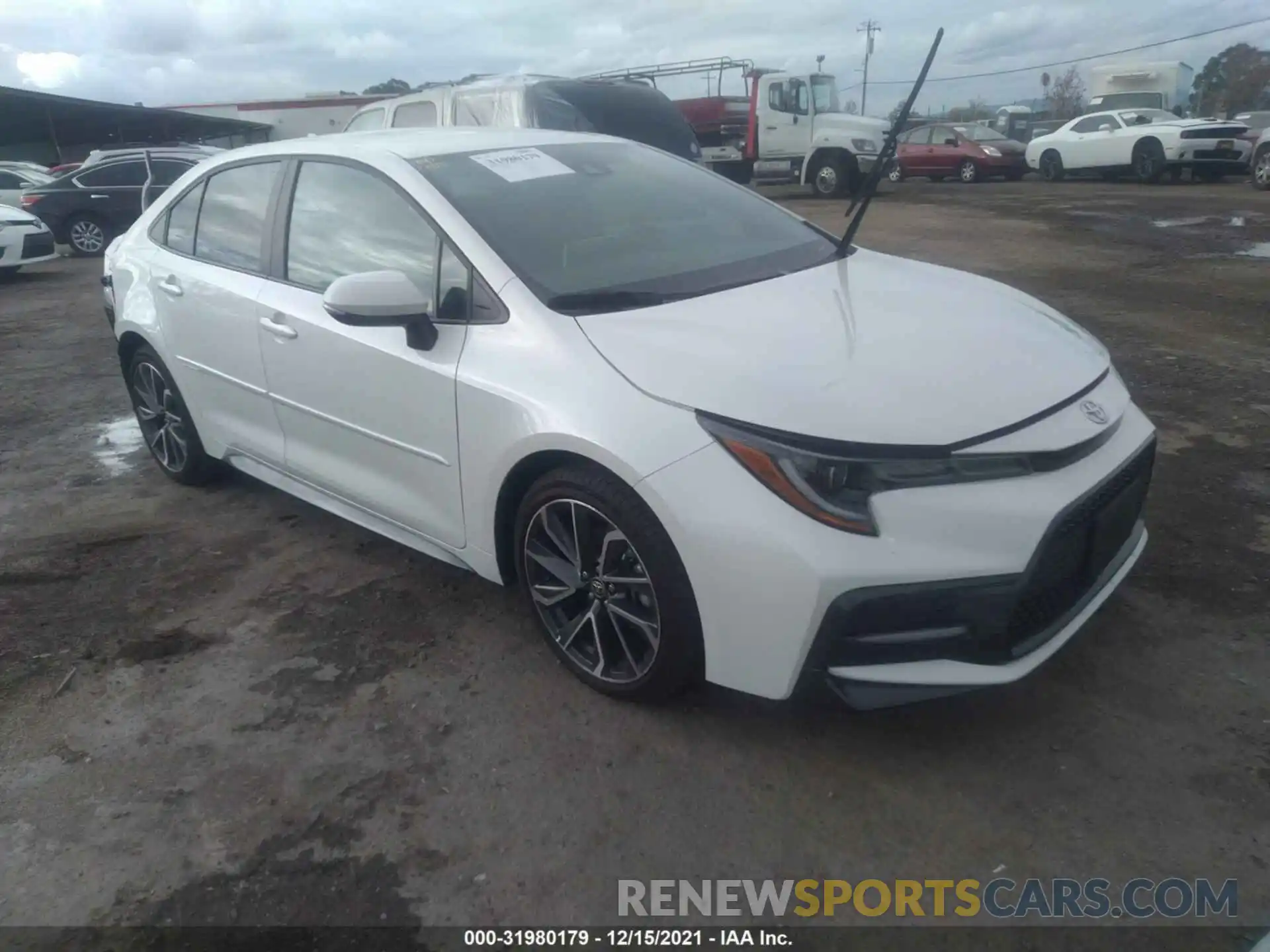 1 Photograph of a damaged car 5YFS4RCE0LP038699 TOYOTA COROLLA 2020