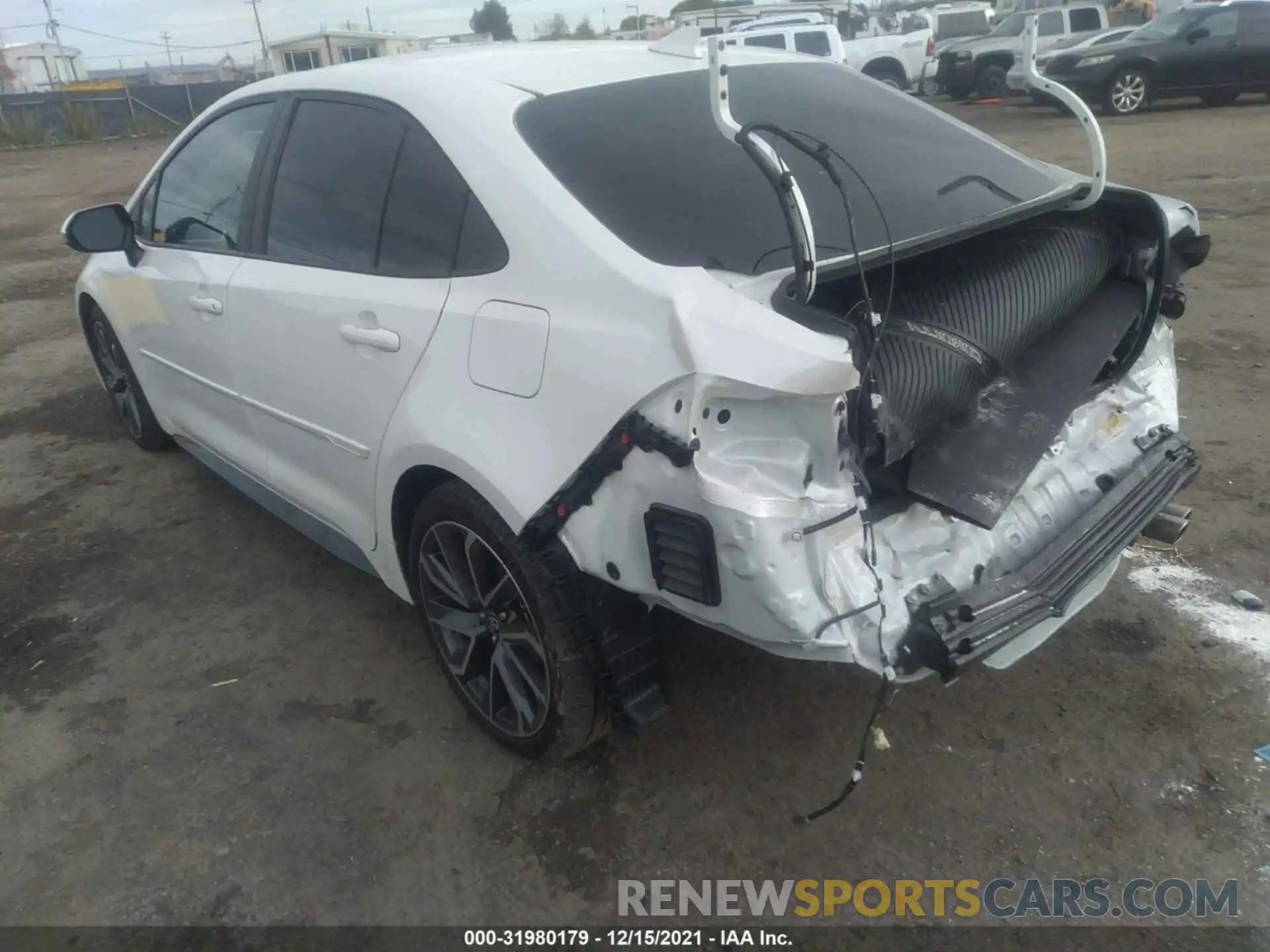 3 Photograph of a damaged car 5YFS4RCE0LP038699 TOYOTA COROLLA 2020