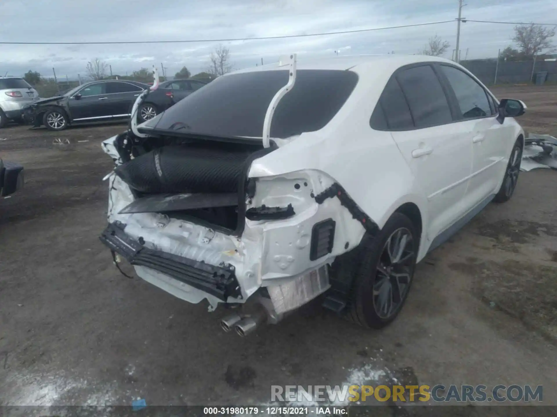 6 Photograph of a damaged car 5YFS4RCE0LP038699 TOYOTA COROLLA 2020