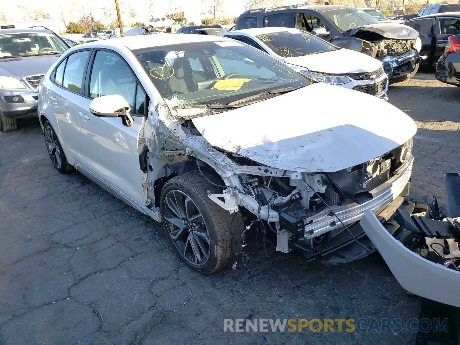 1 Photograph of a damaged car 5YFS4RCE0LP041795 TOYOTA COROLLA 2020