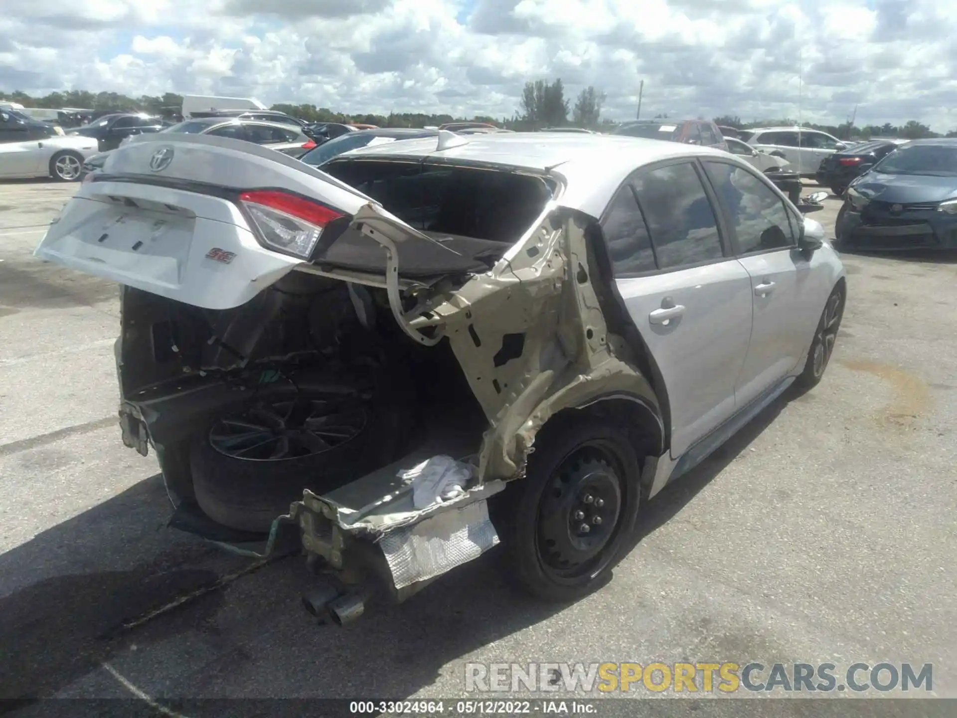 6 Photograph of a damaged car 5YFS4RCE0LP042333 TOYOTA COROLLA 2020