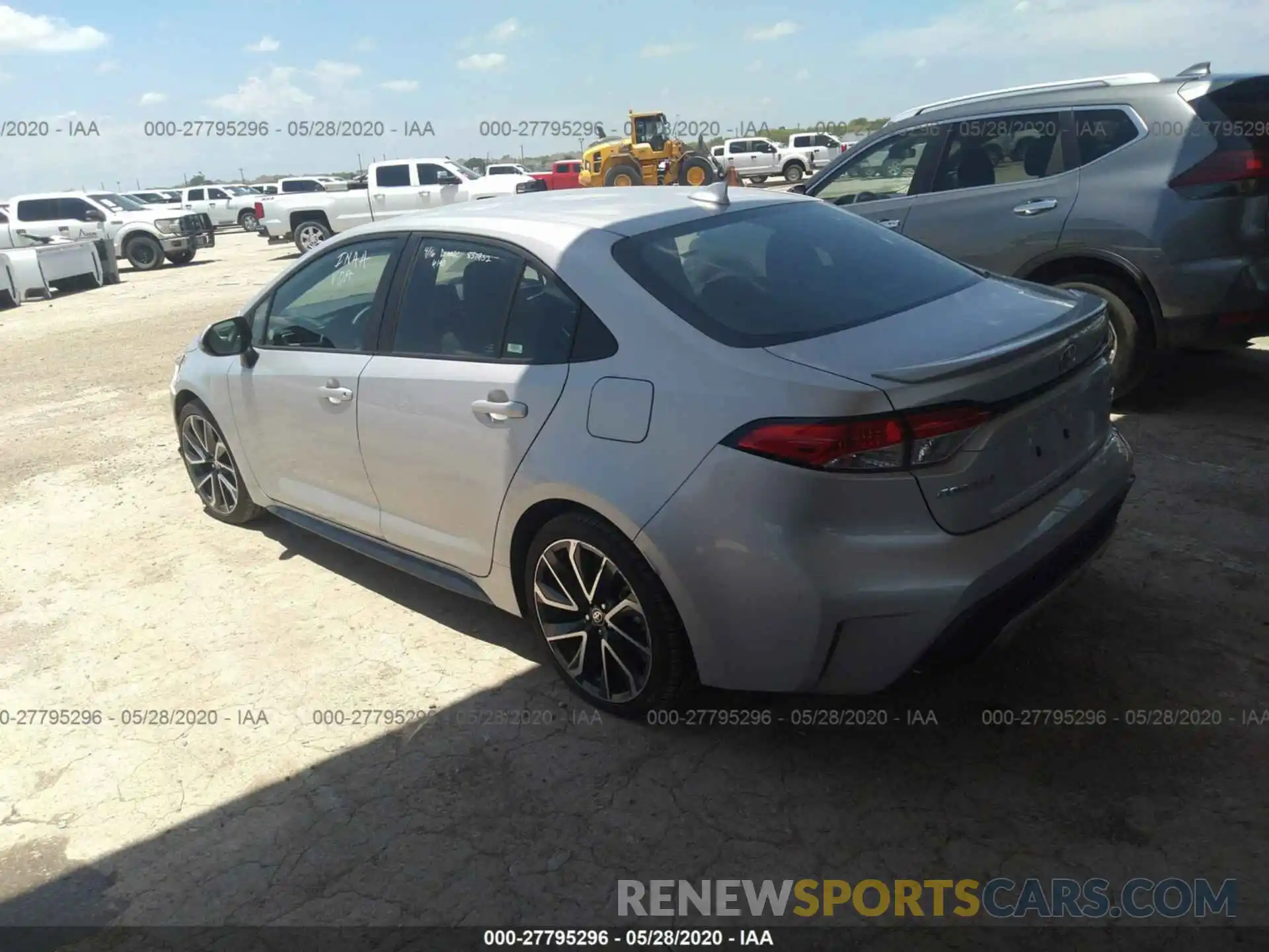 3 Photograph of a damaged car 5YFS4RCE0LP042784 TOYOTA COROLLA 2020