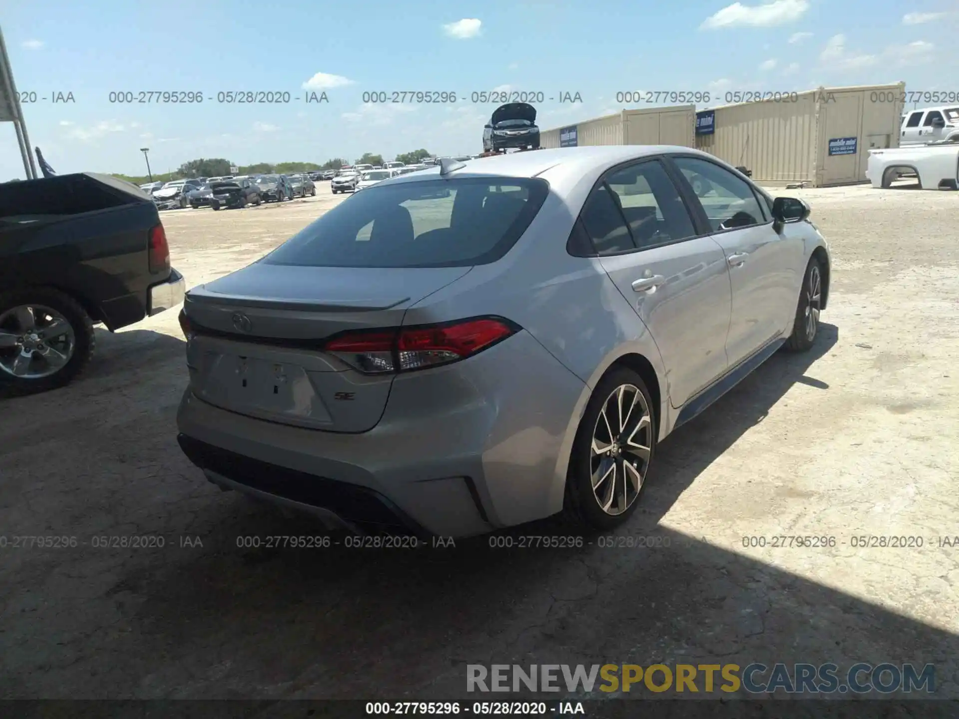 4 Photograph of a damaged car 5YFS4RCE0LP042784 TOYOTA COROLLA 2020