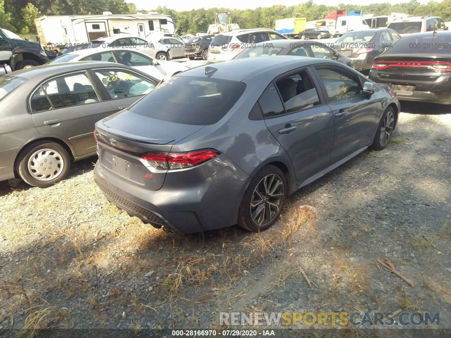 4 Photograph of a damaged car 5YFS4RCE0LP043238 TOYOTA COROLLA 2020