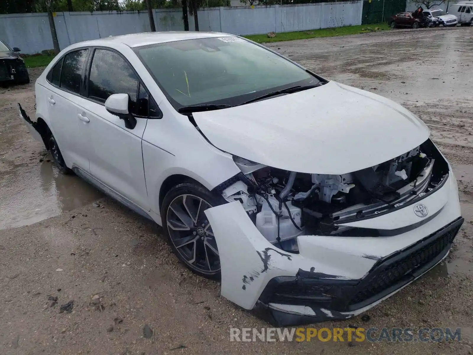 1 Photograph of a damaged car 5YFS4RCE0LP043272 TOYOTA COROLLA 2020