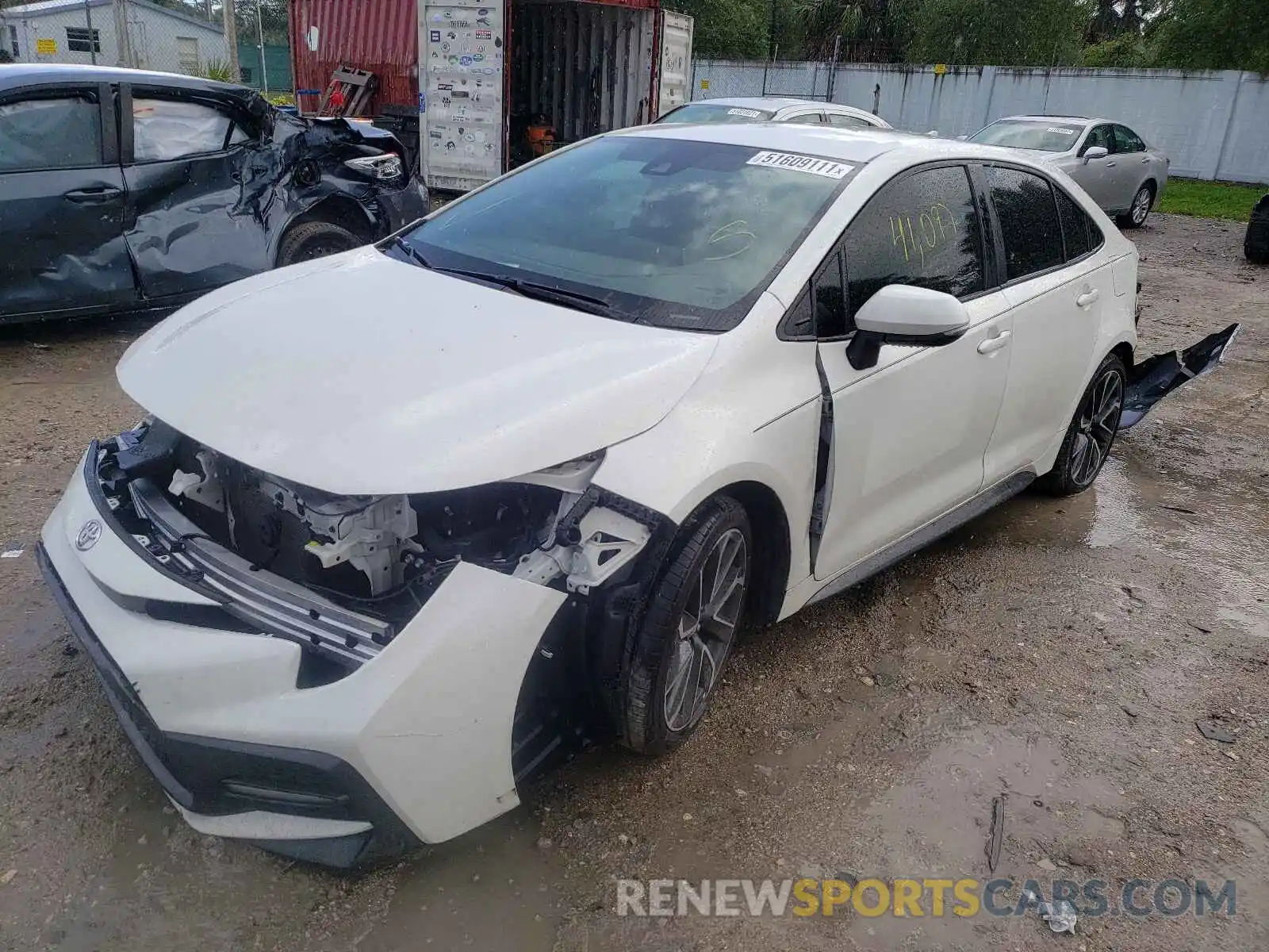 2 Photograph of a damaged car 5YFS4RCE0LP043272 TOYOTA COROLLA 2020