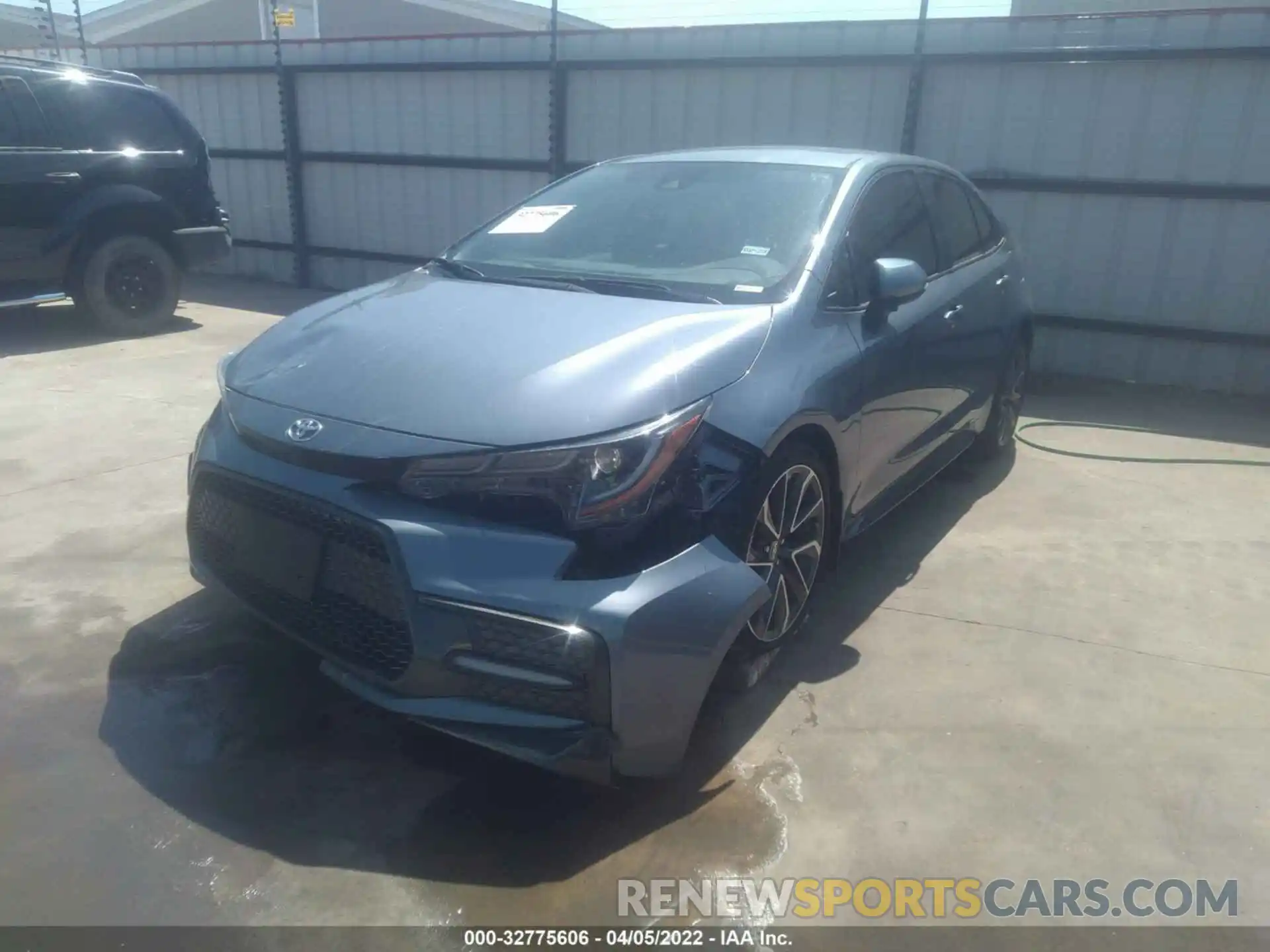 2 Photograph of a damaged car 5YFS4RCE0LP043501 TOYOTA COROLLA 2020