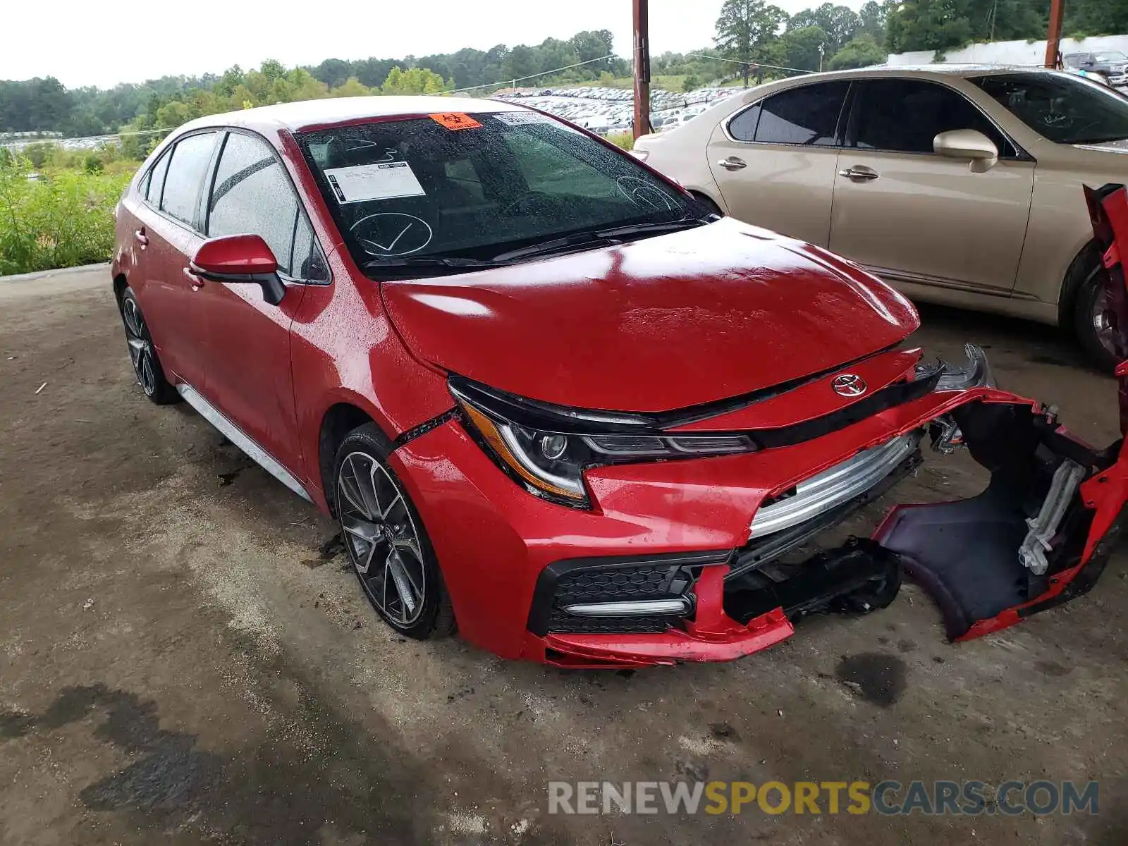 1 Photograph of a damaged car 5YFS4RCE0LP044017 TOYOTA COROLLA 2020