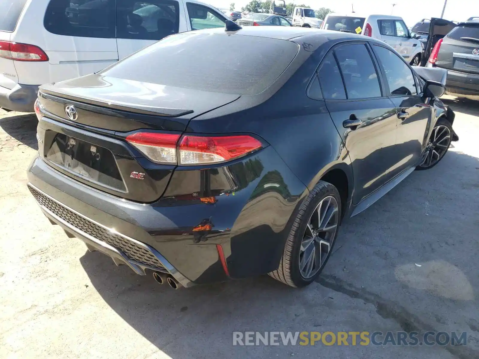 4 Photograph of a damaged car 5YFS4RCE0LP049394 TOYOTA COROLLA 2020