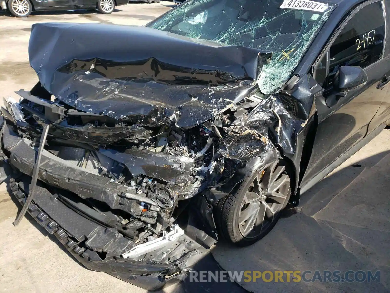 9 Photograph of a damaged car 5YFS4RCE0LP049394 TOYOTA COROLLA 2020