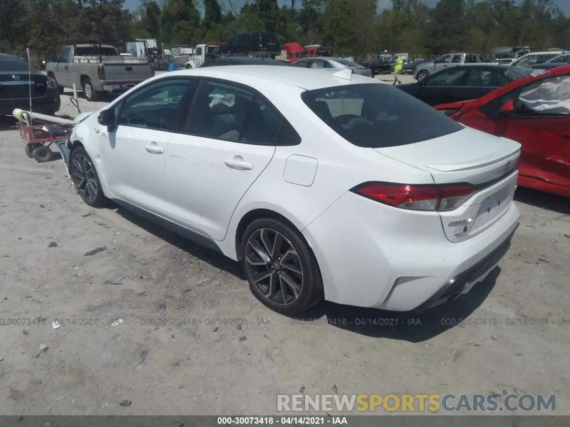 3 Photograph of a damaged car 5YFS4RCE0LP050576 TOYOTA COROLLA 2020