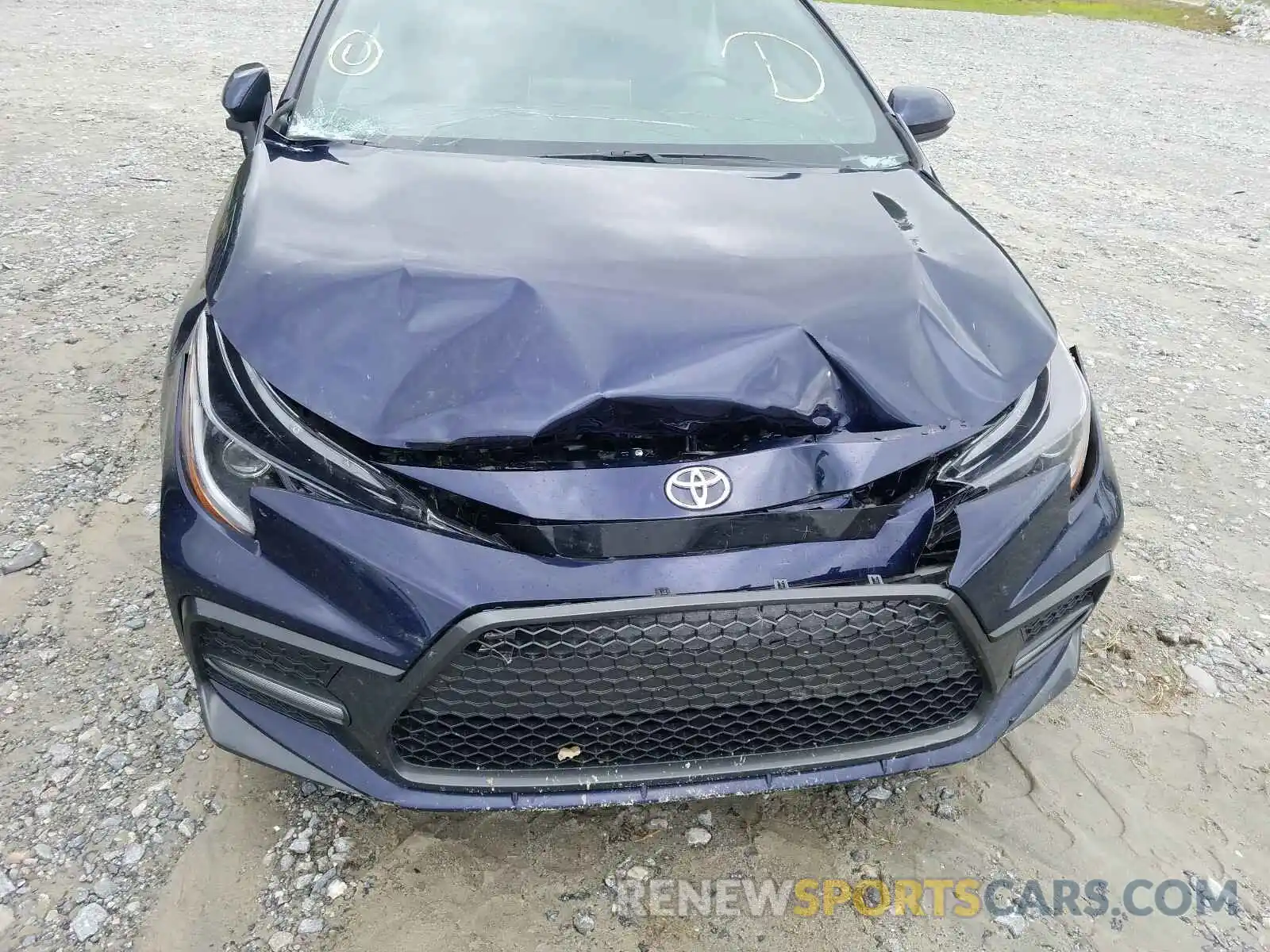 9 Photograph of a damaged car 5YFS4RCE0LP050979 TOYOTA COROLLA 2020