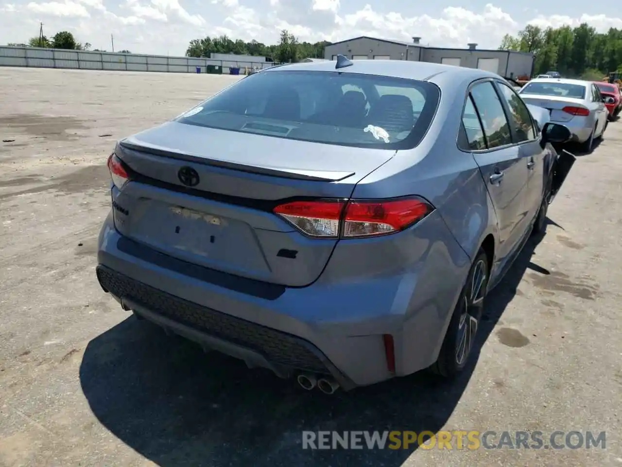 4 Photograph of a damaged car 5YFS4RCE0LP051176 TOYOTA COROLLA 2020