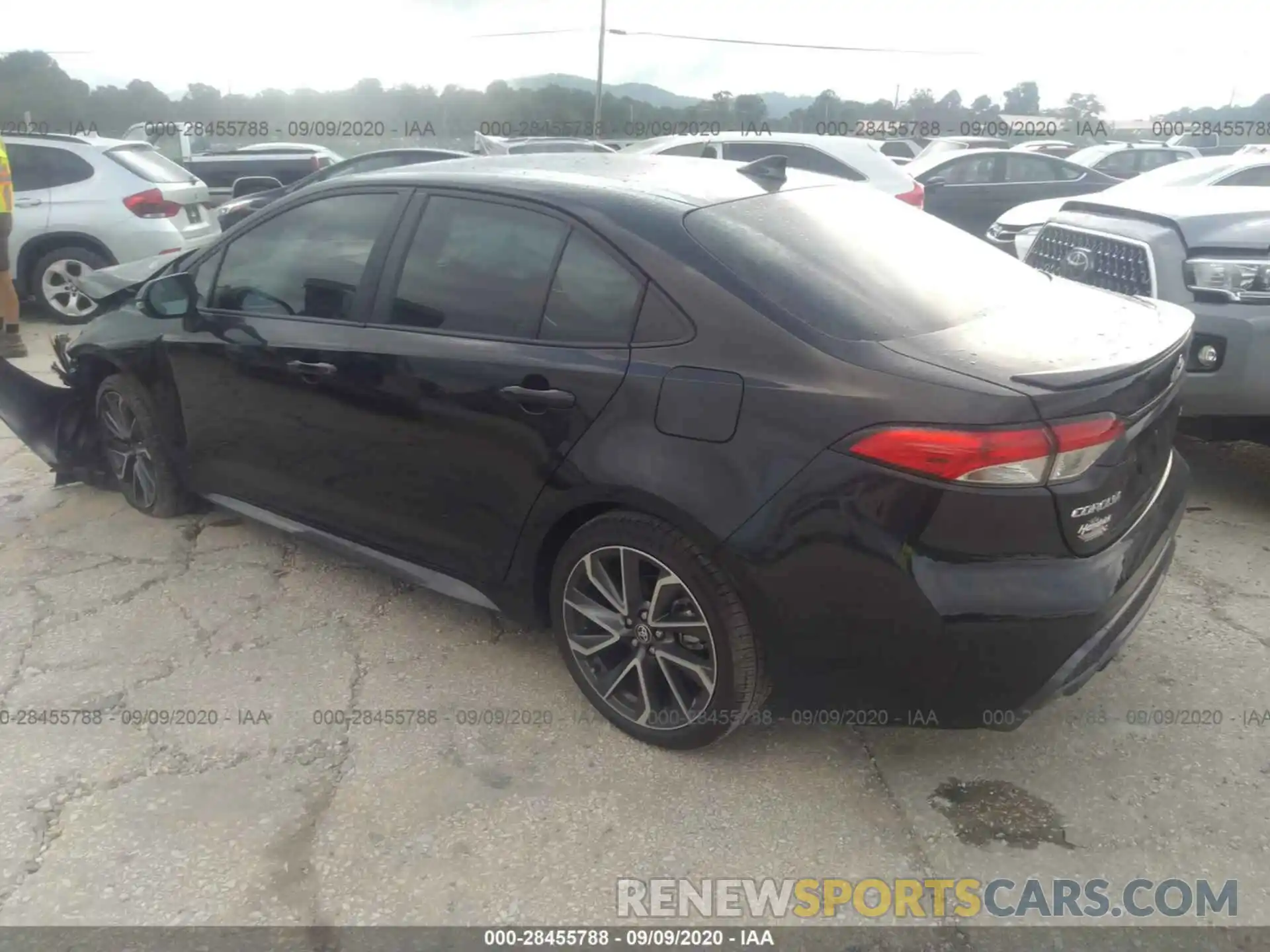 3 Photograph of a damaged car 5YFS4RCE0LP051274 TOYOTA COROLLA 2020