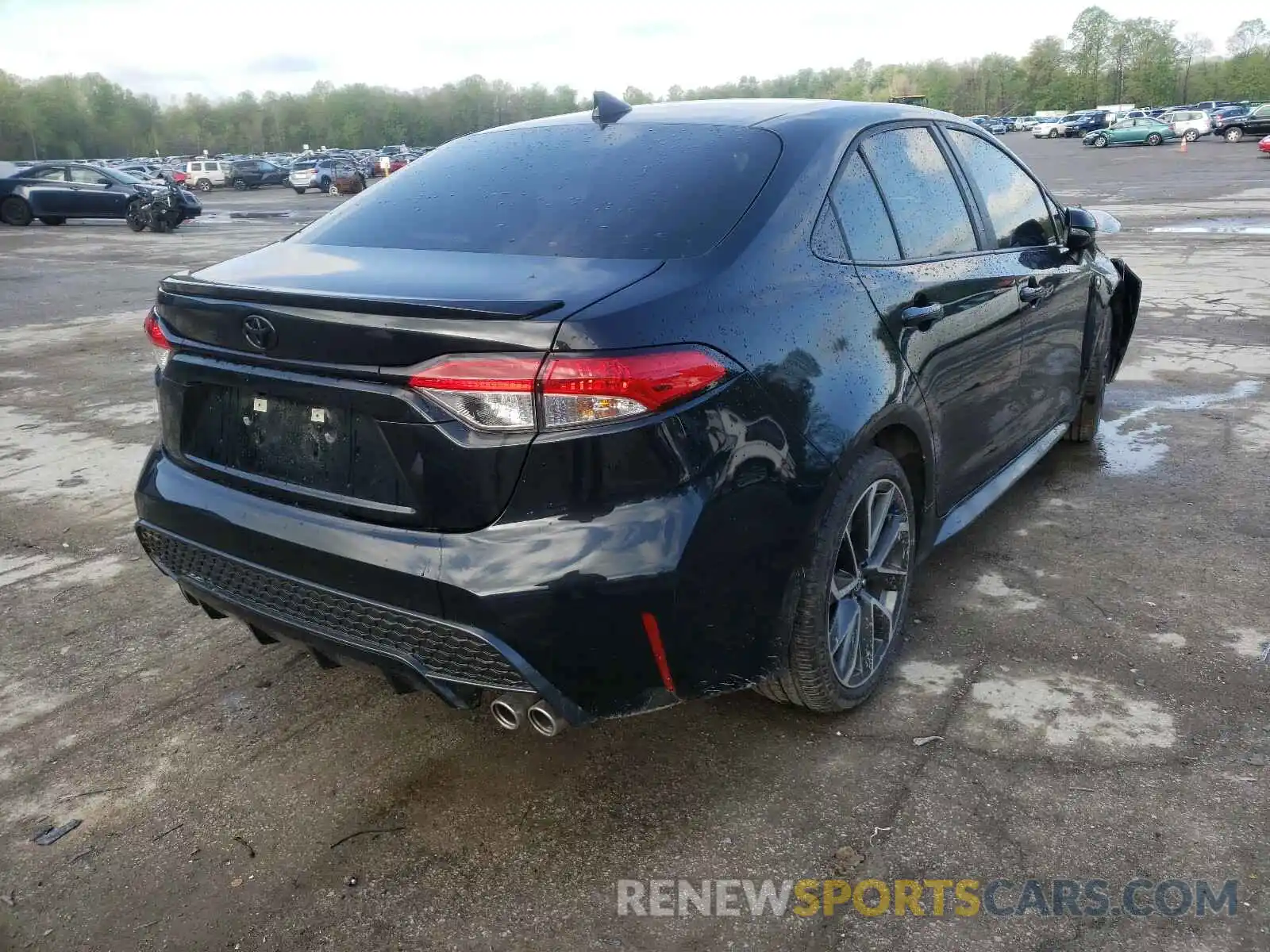 4 Photograph of a damaged car 5YFS4RCE0LP051730 TOYOTA COROLLA 2020