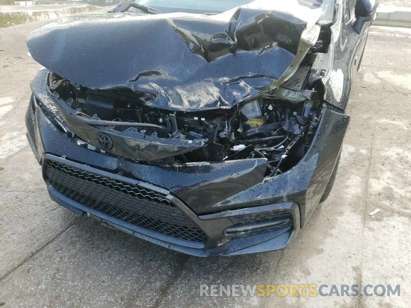 9 Photograph of a damaged car 5YFS4RCE0LP051730 TOYOTA COROLLA 2020