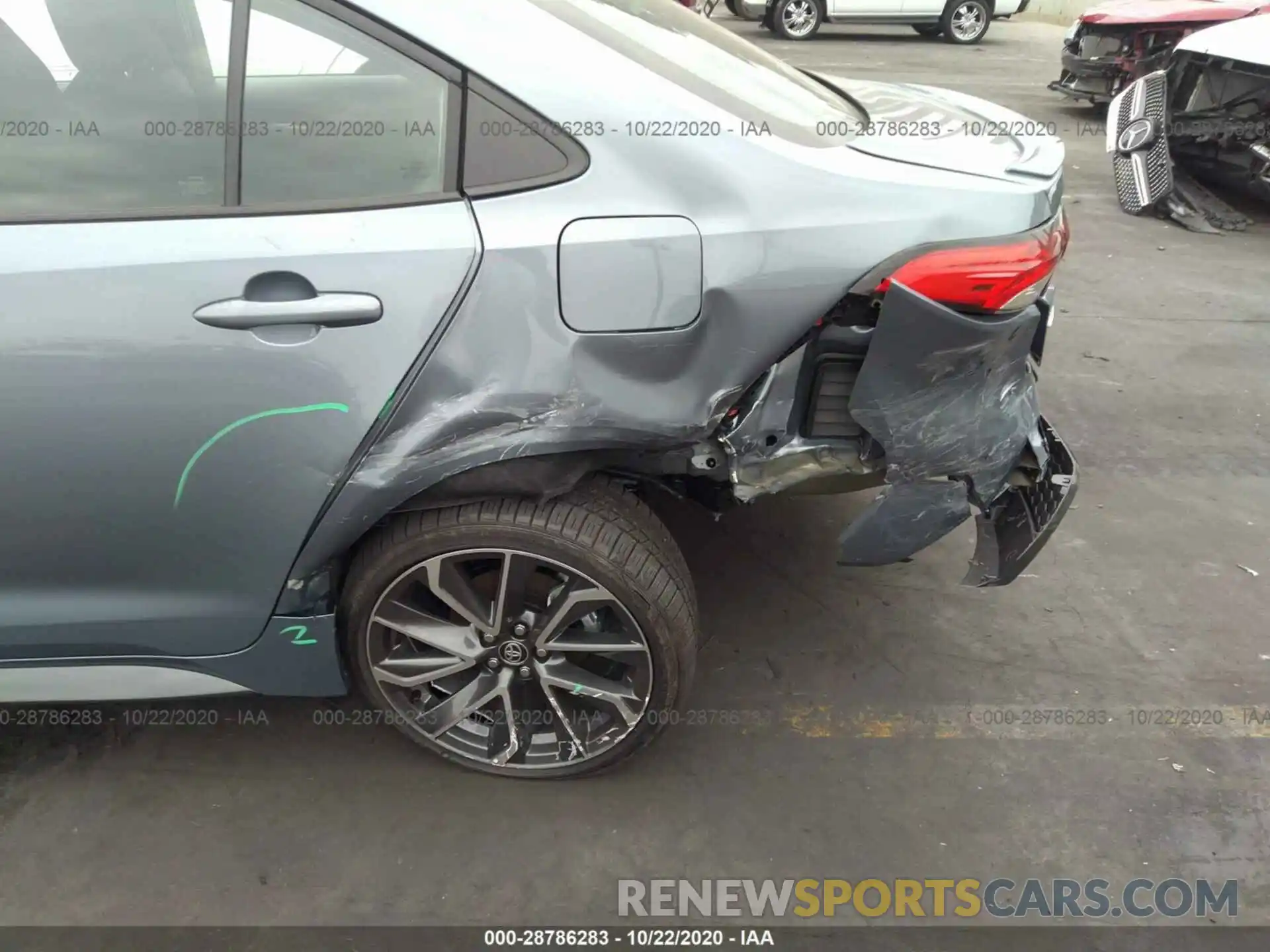 6 Photograph of a damaged car 5YFS4RCE0LP052070 TOYOTA COROLLA 2020