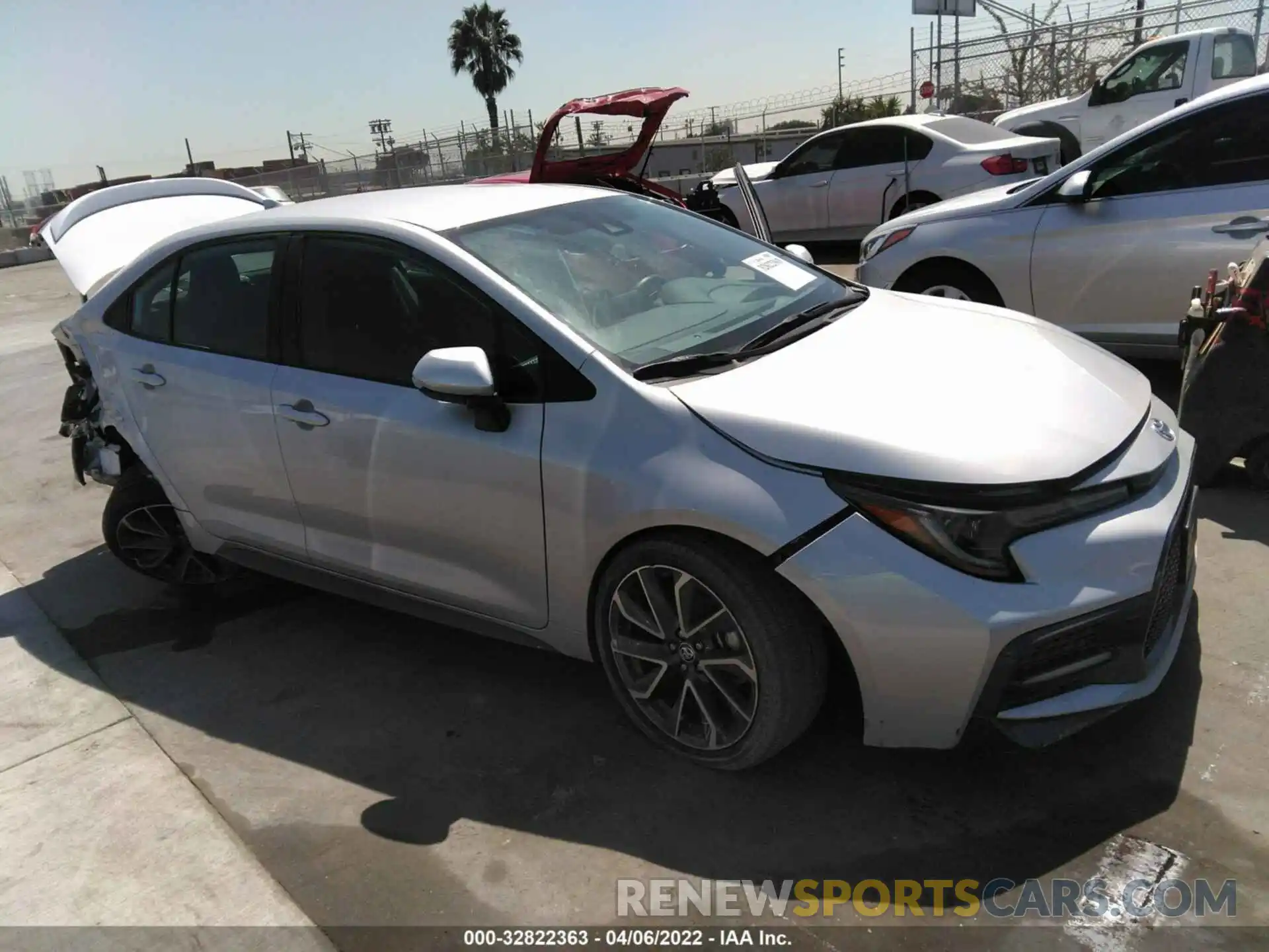 1 Photograph of a damaged car 5YFS4RCE0LP053543 TOYOTA COROLLA 2020