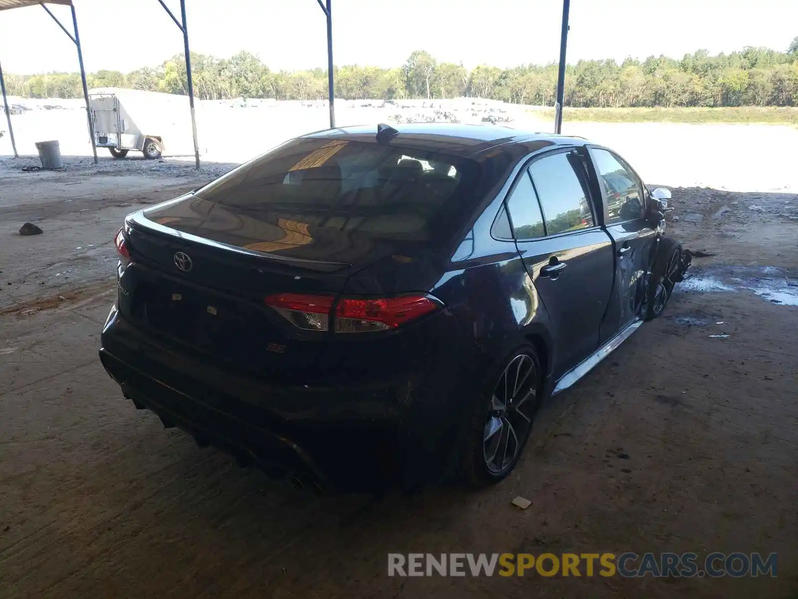 4 Photograph of a damaged car 5YFS4RCE0LP057205 TOYOTA COROLLA 2020