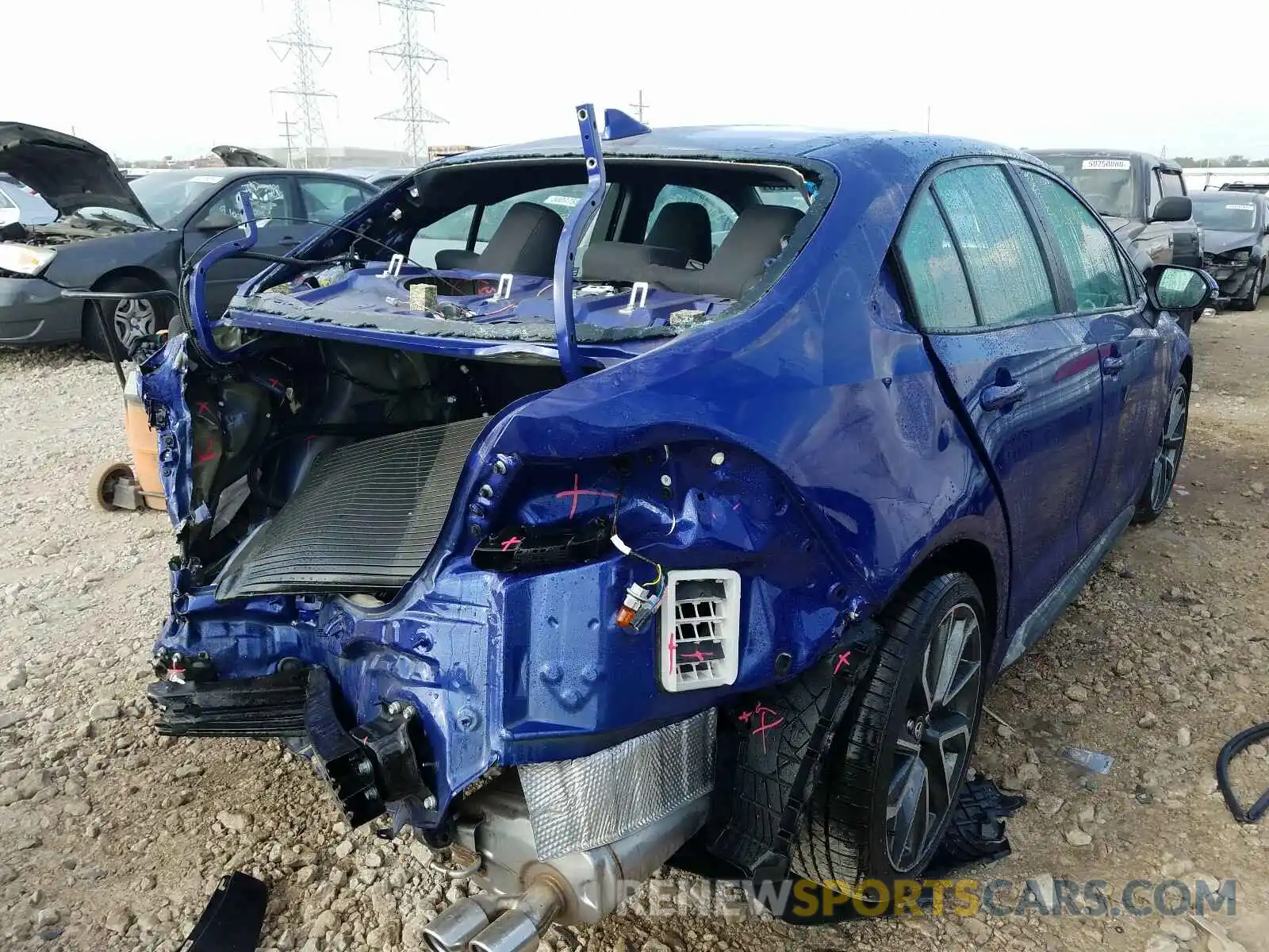 4 Photograph of a damaged car 5YFS4RCE1LP004013 TOYOTA COROLLA 2020