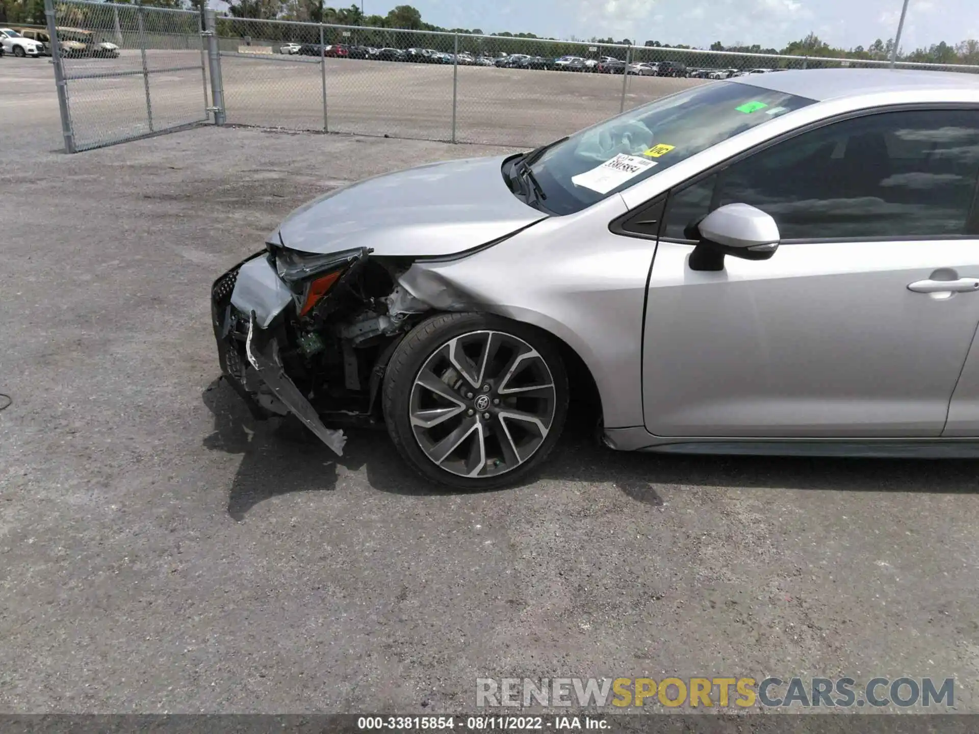 6 Photograph of a damaged car 5YFS4RCE1LP009079 TOYOTA COROLLA 2020