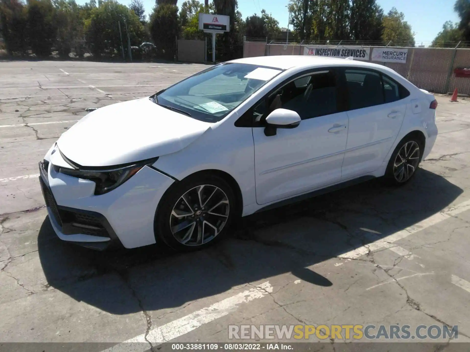 2 Photograph of a damaged car 5YFS4RCE1LP012452 TOYOTA COROLLA 2020