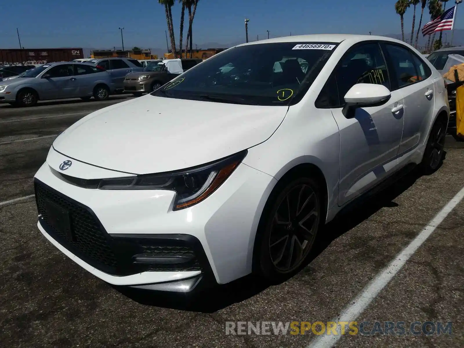 2 Photograph of a damaged car 5YFS4RCE1LP015397 TOYOTA COROLLA 2020