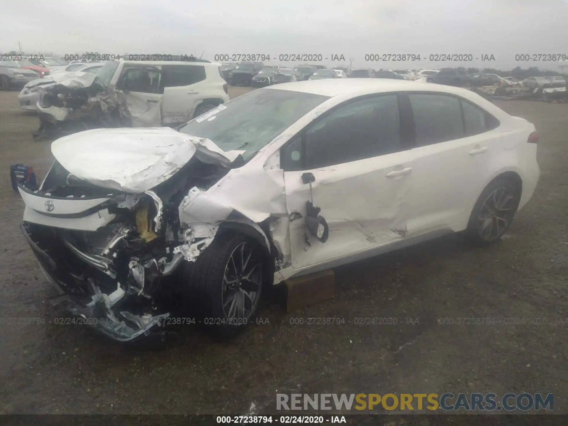 2 Photograph of a damaged car 5YFS4RCE1LP019059 TOYOTA COROLLA 2020