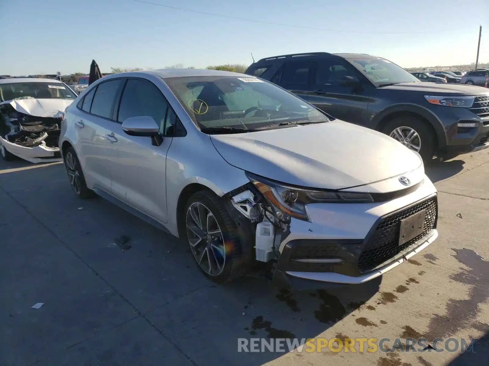 1 Photograph of a damaged car 5YFS4RCE1LP023158 TOYOTA COROLLA 2020