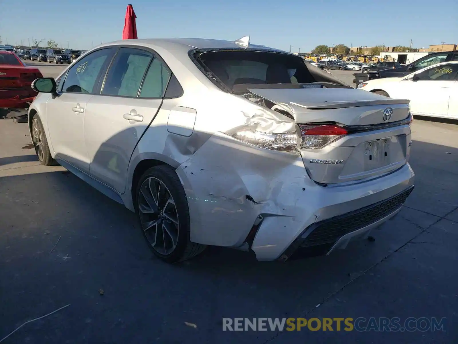 3 Photograph of a damaged car 5YFS4RCE1LP023158 TOYOTA COROLLA 2020