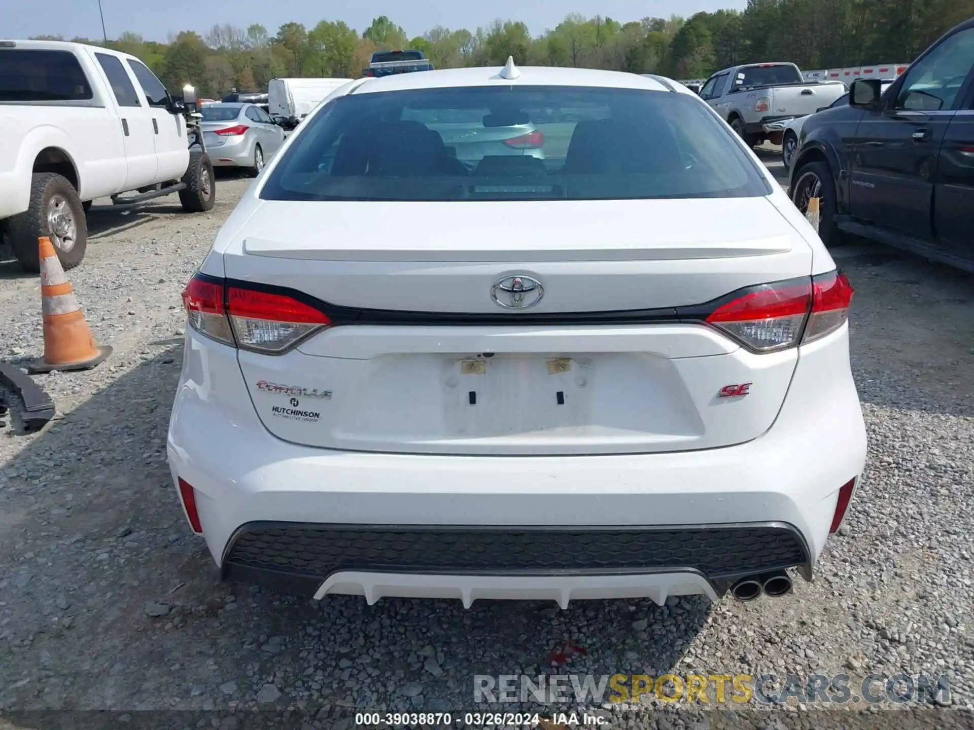 17 Photograph of a damaged car 5YFS4RCE1LP023662 TOYOTA COROLLA 2020