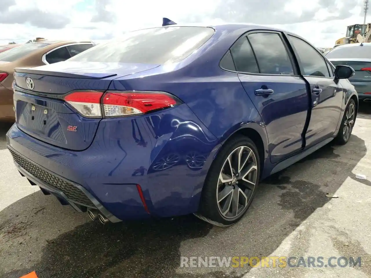 4 Photograph of a damaged car 5YFS4RCE1LP025301 TOYOTA COROLLA 2020