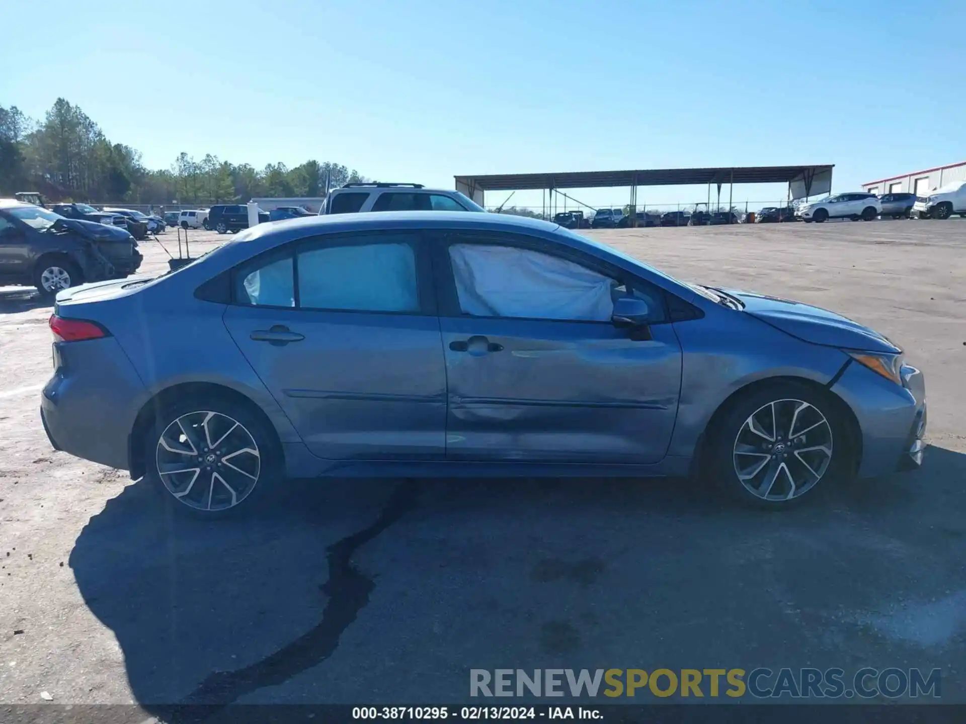 13 Photograph of a damaged car 5YFS4RCE1LP026268 TOYOTA COROLLA 2020