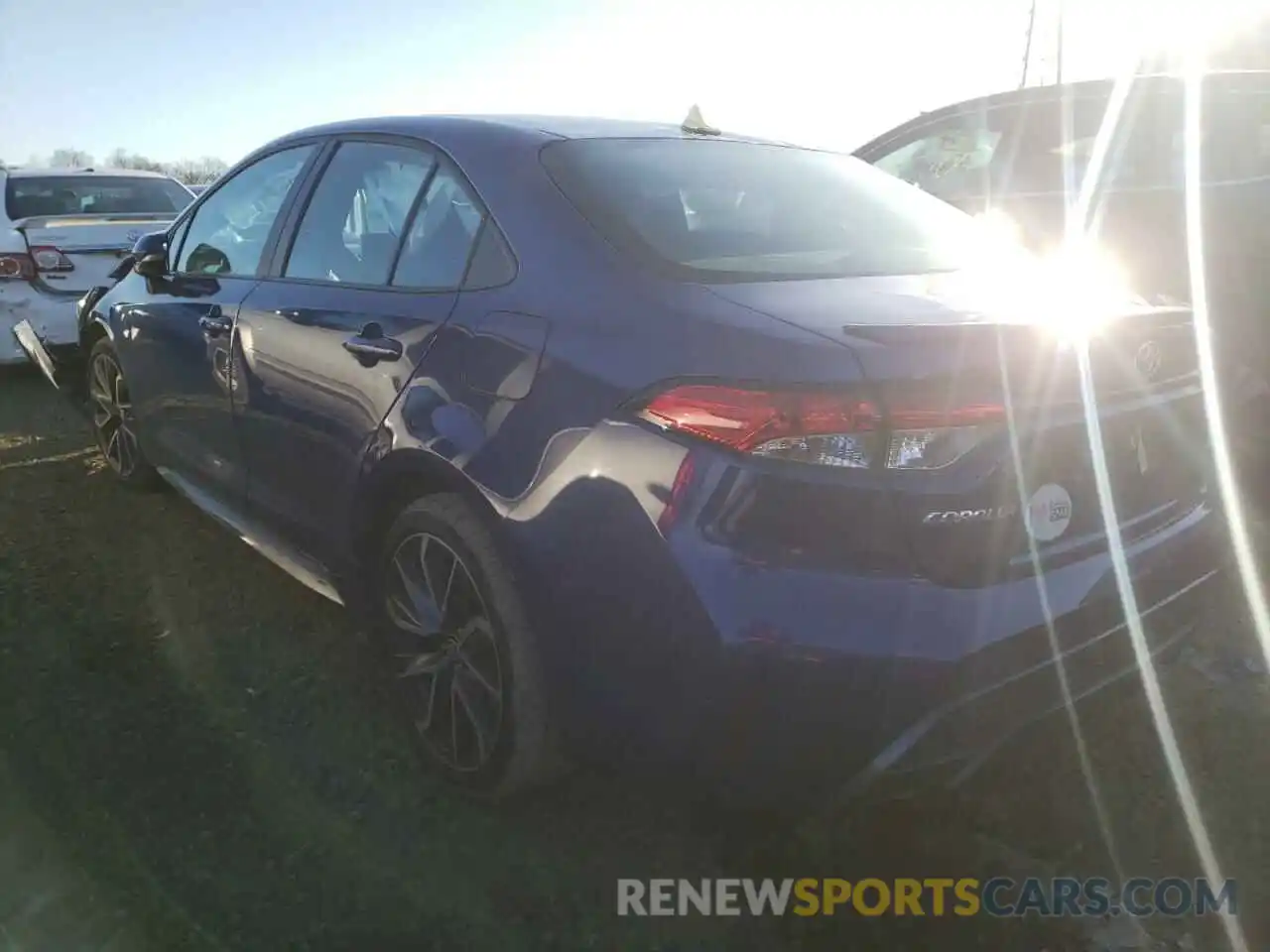 3 Photograph of a damaged car 5YFS4RCE1LP026481 TOYOTA COROLLA 2020