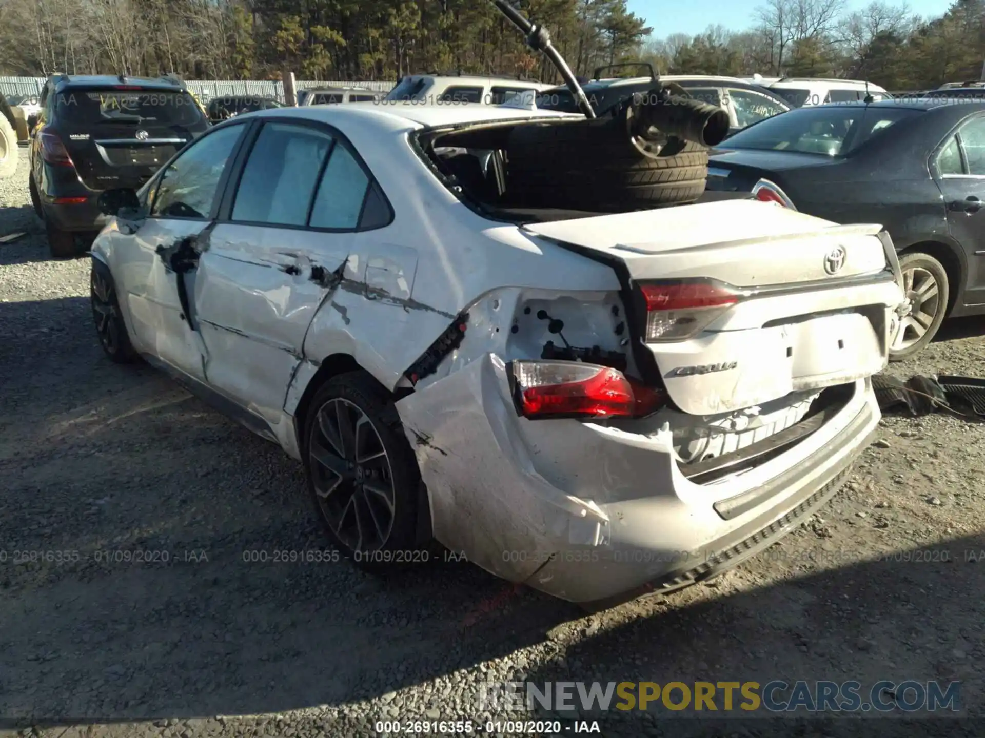 3 Photograph of a damaged car 5YFS4RCE1LP026660 TOYOTA COROLLA 2020