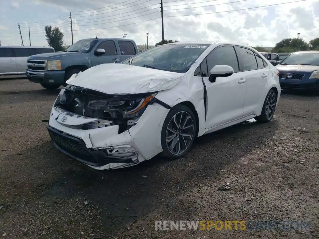 2 Photograph of a damaged car 5YFS4RCE1LP028280 TOYOTA COROLLA 2020